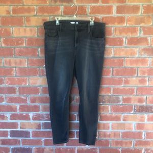 Old Navy Rockstar Super Skinny Jeans - Faded Black - Size 16